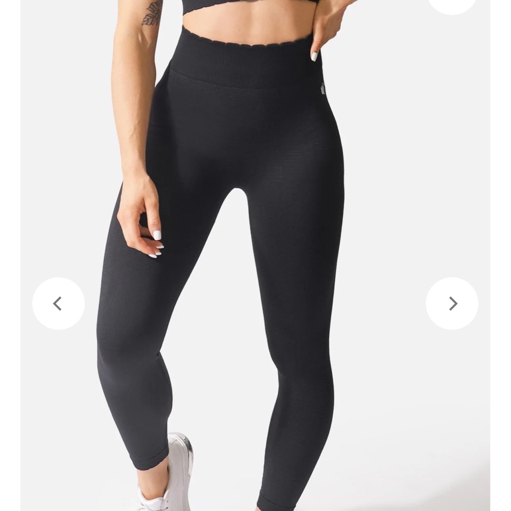 Black leggings